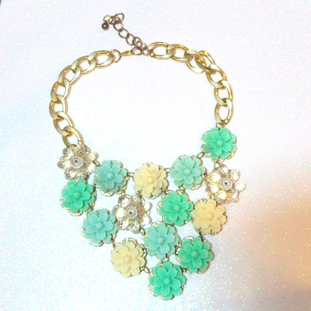 Mint Yellow & Crystal 3D Floral Triangle Bib Statement Y2K Chunky Necklace